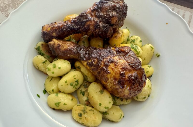 Pilons de poulet au paprika et gnocchis ail et persil