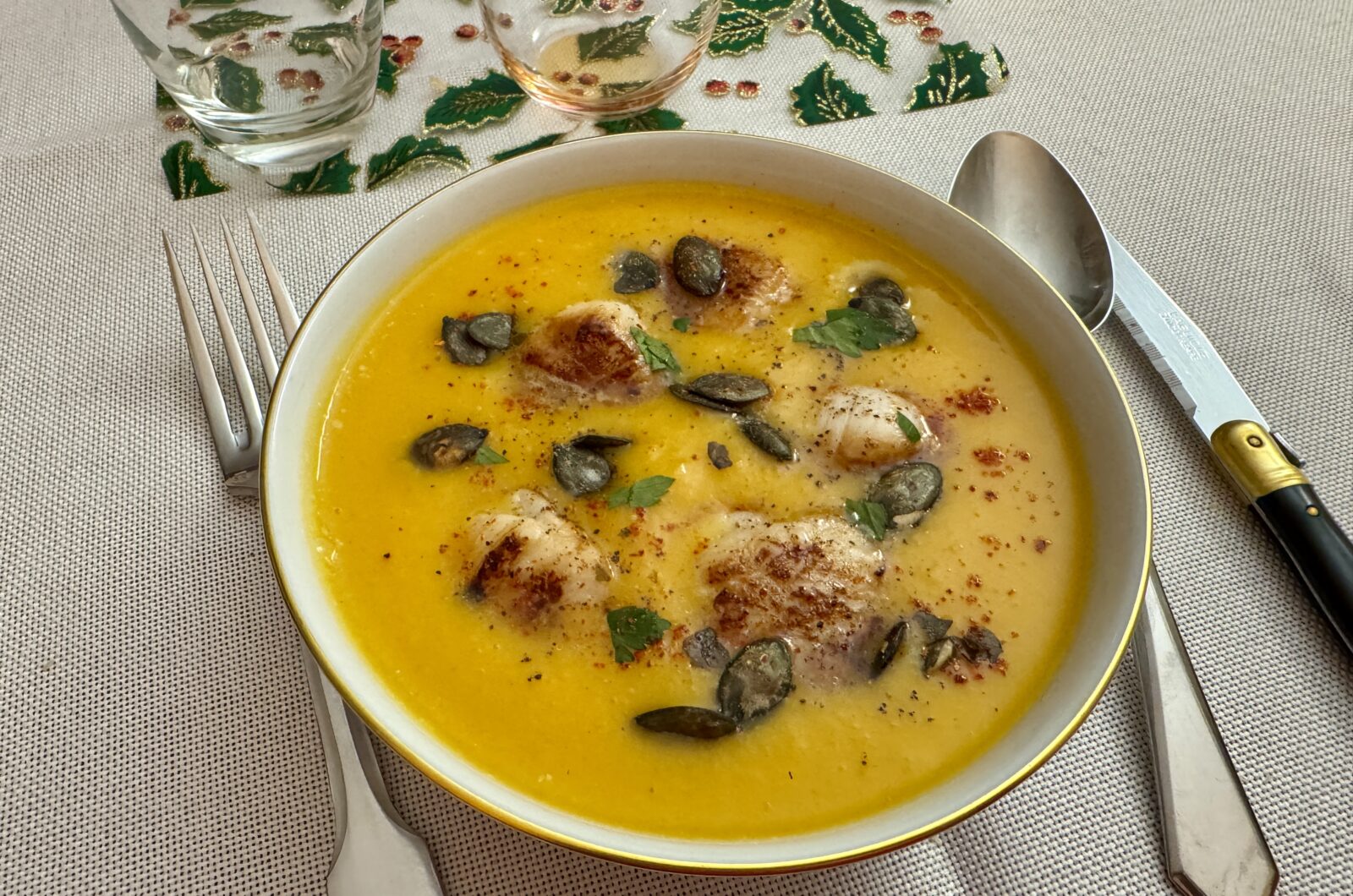 Velouté de courge aux Saint-Jacques