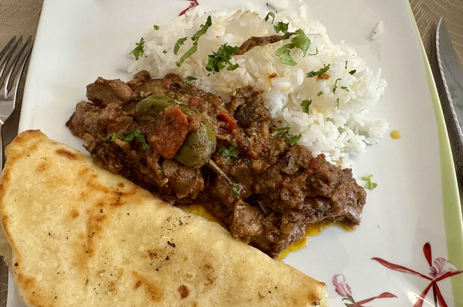 Baingan Gosht (curry d’agneau et aubergines)