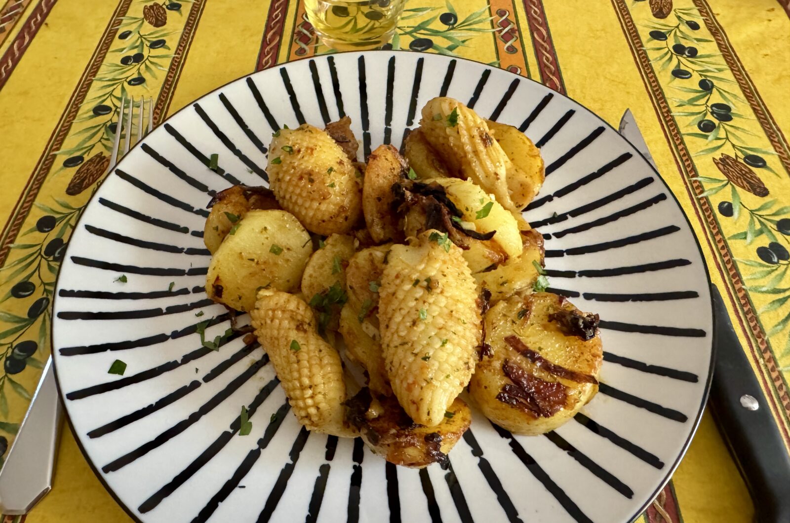 Seiches sautées aux pommes de terre