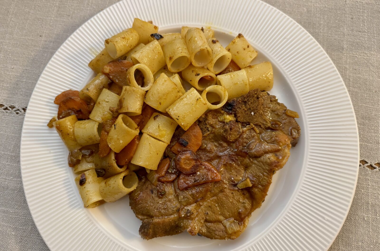 Porc aux épices et tubettone