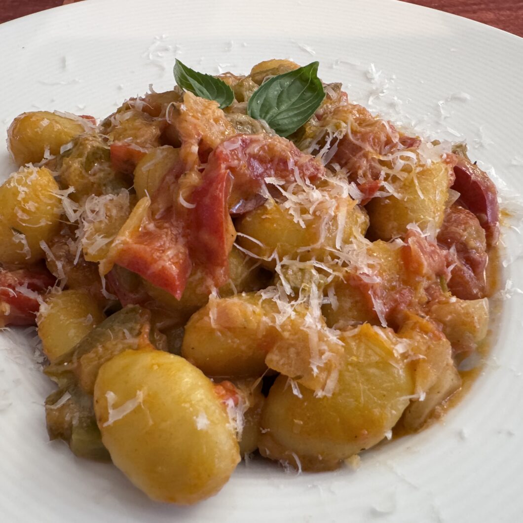 Gnocchis aux légumes et mozzarella